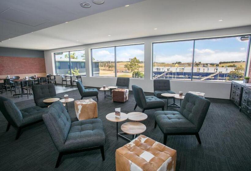 חדר אקזקיוטיב חדר קינג, Alpha Hotel Eastern Creek