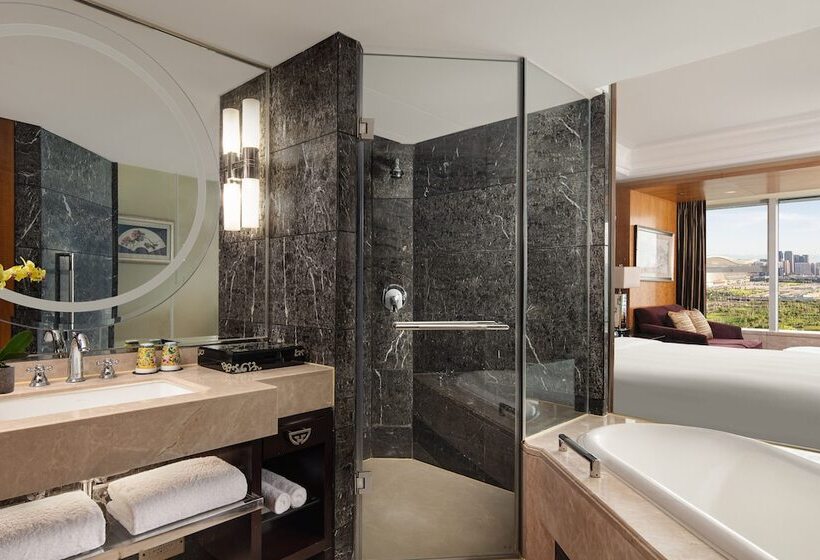 带城市景观的优质房间, Intercontinental Century City Chengdu, An Ihg