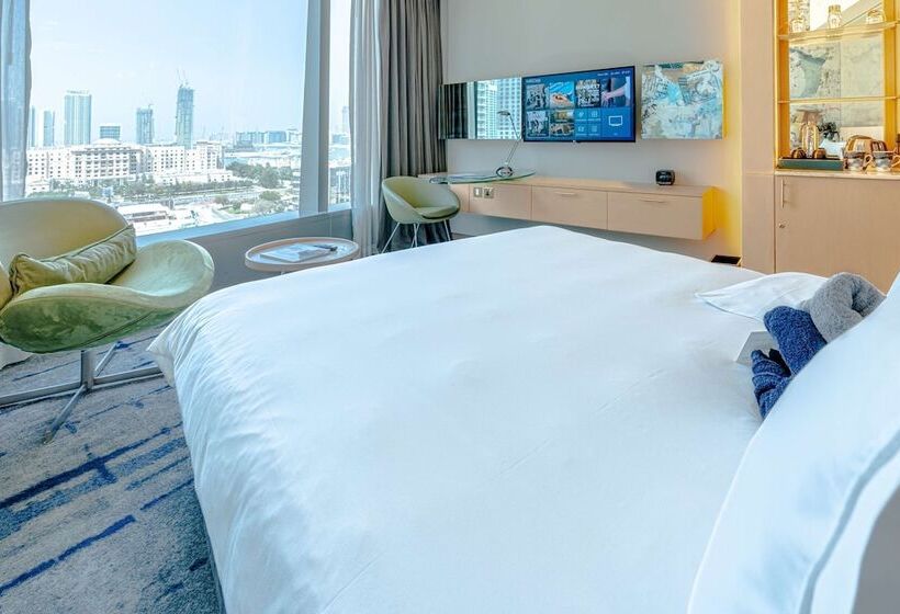 Classic Room with Views, Media One