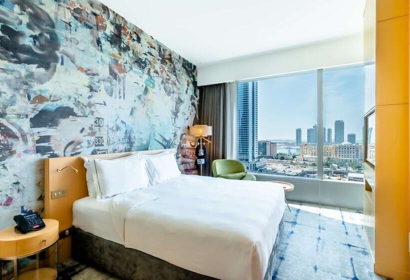 اتاق اجرایی, Media One