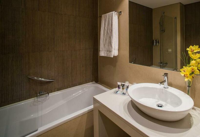 اتاق پرستیژ, Mercure Lisboa Almada