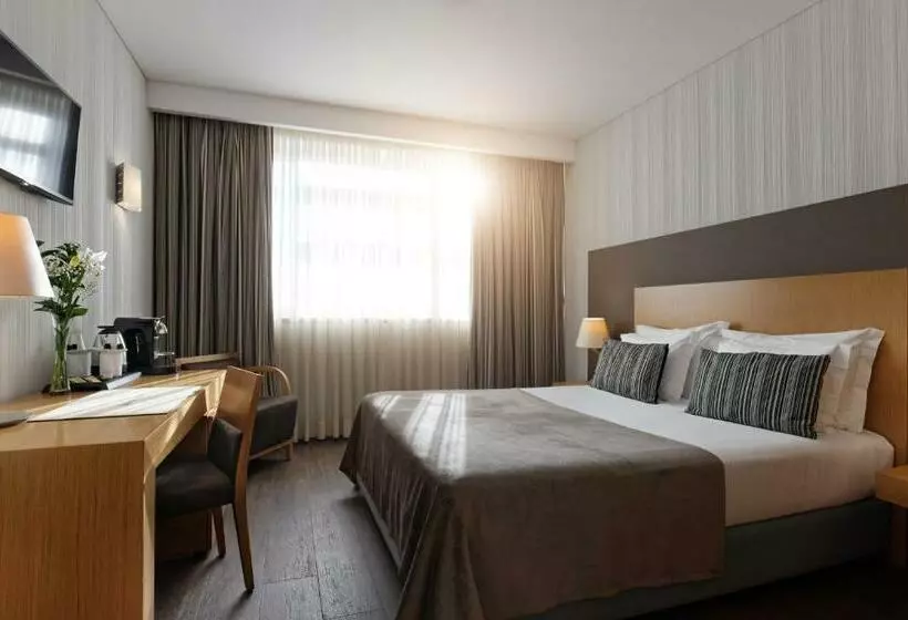 اتاق پرستیژ, Mercure Lisboa Almada