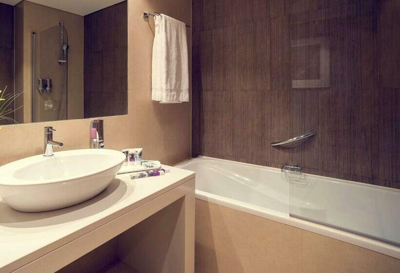 Номер Престиж, Mercure Lisboa Almada