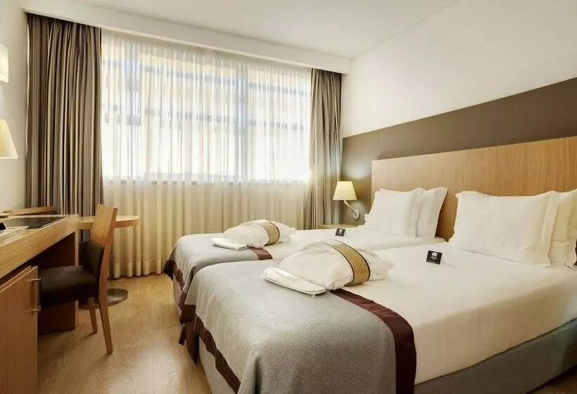 اتاق پرستیژ, Mercure Lisboa Almada