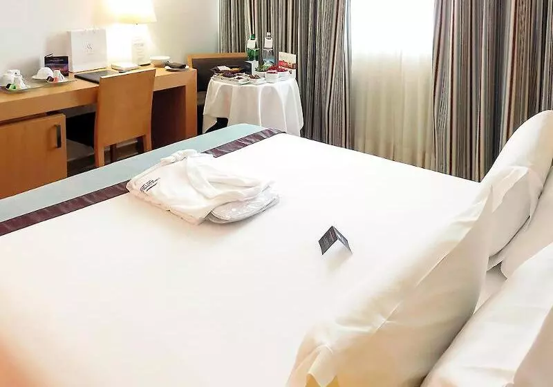 اتاق استاندارد یک نفره, Mercure Lisboa Almada