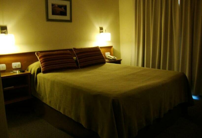 غرفة قياسية, Plaza