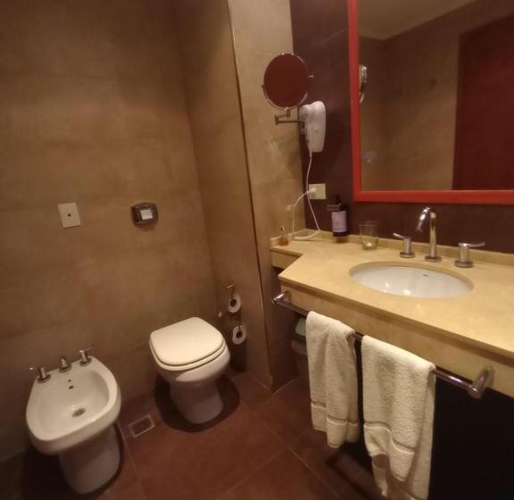 غرفة كومفورت, Plaza