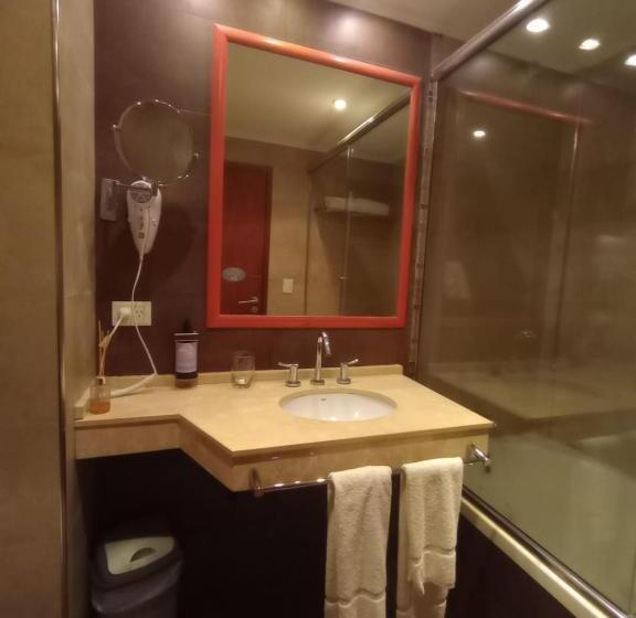 غرفة كومفورت, Plaza