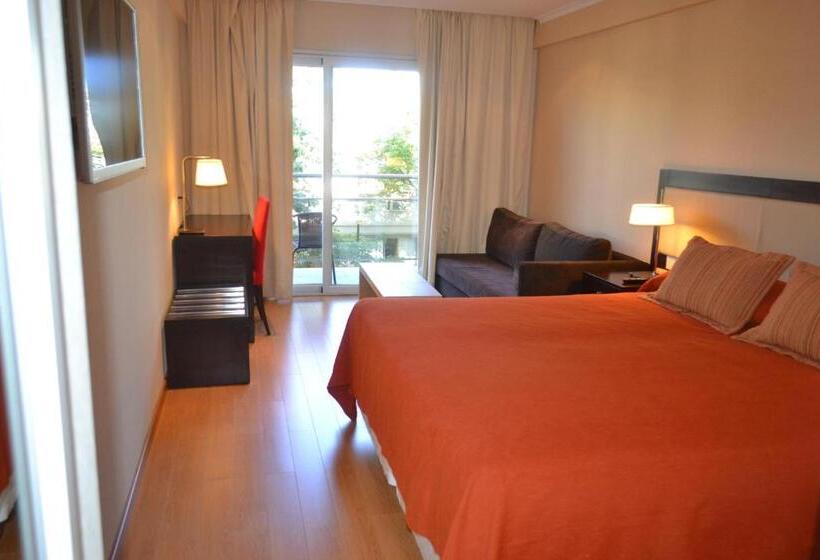 غرفة كومفورت, Plaza