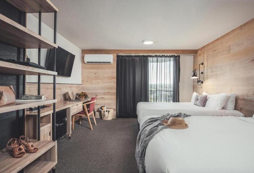 Номер Deluxe, The Island Gold Coast