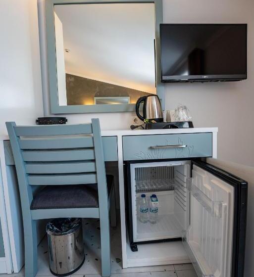 バルコニー付きジュニアスイート, Tonoz Beach