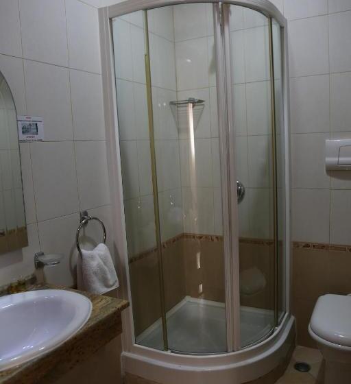 트리플 클래식 룸, Villa Tafaj