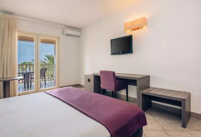 اتاق استاندارد با چشم‌انداز دریا, VOI Praia de Chaves Resort