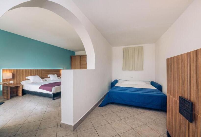 اتاق خانوادگی با چشم‌انداز دریا, VOI Praia de Chaves Resort