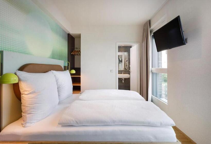 Номер Стандарт, Lyvinn Hotel Frankfurt