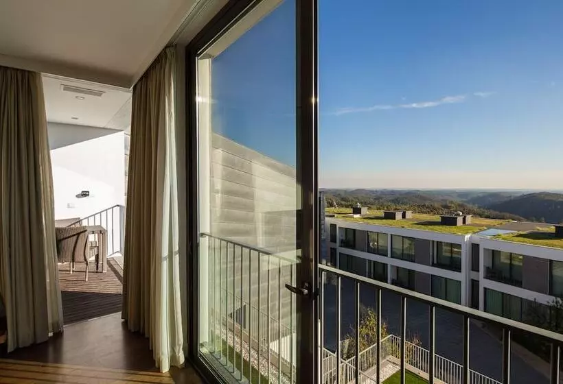 سوئیت با چشم‌انداز, Monchique Resort & Spa