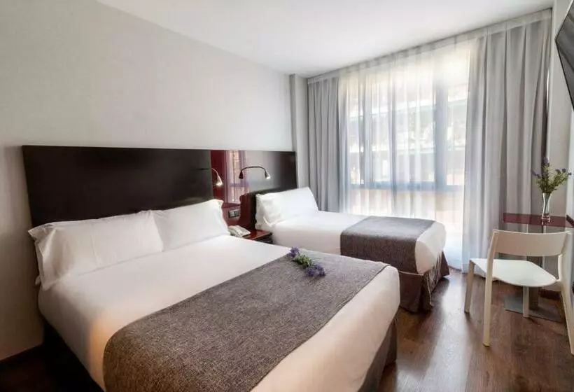 اتاق استاندارد سه نفره, Sm Hotel Sant Antoni
