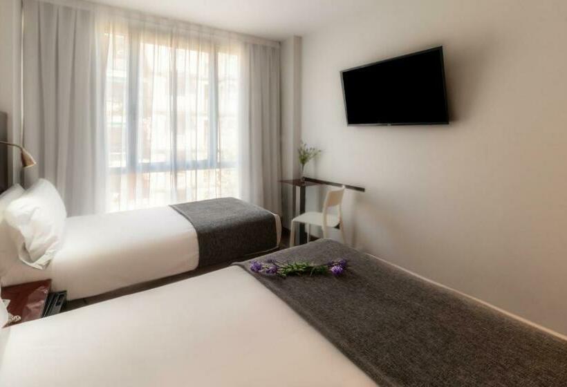 Номер Стандарт Трехместный, Sm Hotel Sant Antoni