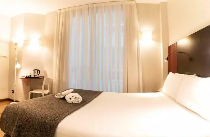 اتاق استاندارد یک نفره, Sm Hotel Sant Antoni