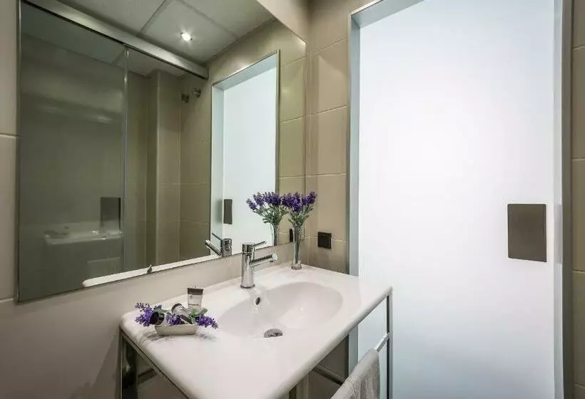 اتاق استاندارد یک نفره, Sm Hotel Sant Antoni