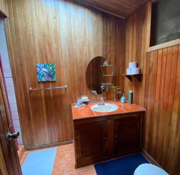 غرفة قياسية مزوَّدة بتراس, Birds & Breakfast Costa Rica