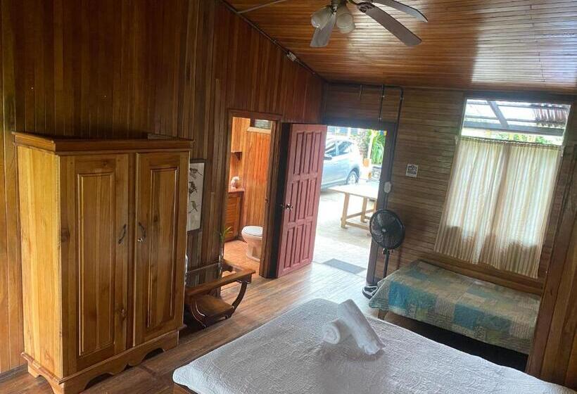 غرفة قياسية مزوَّدة بتراس, Birds & Breakfast Costa Rica