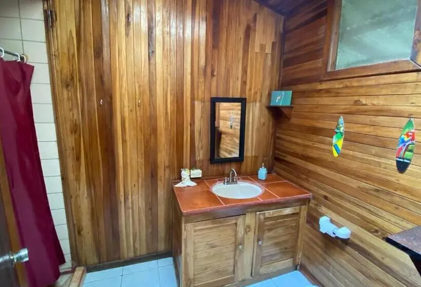 スタンダード４人部屋, Birds & Breakfast Costa Rica