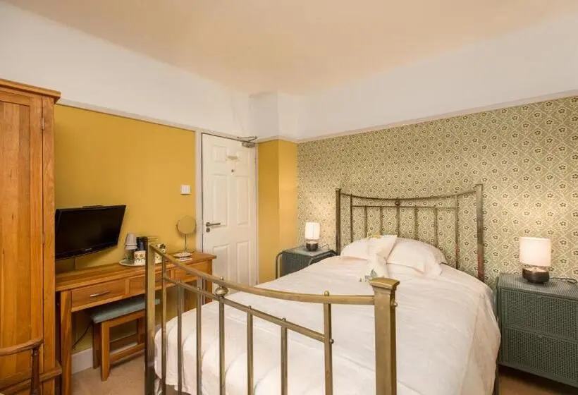 Standard room with outdoor bath, Chestnut Grove Bed And Breakfast