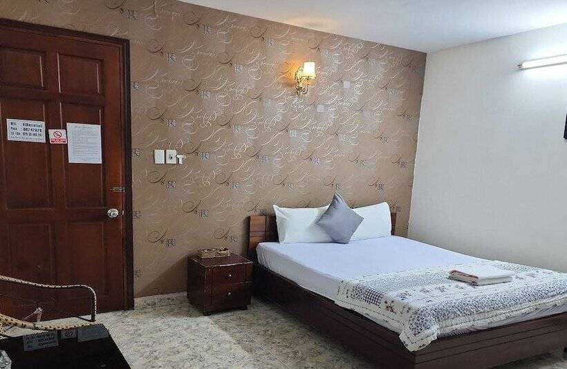 اتاق استاندارد, Bau Cat