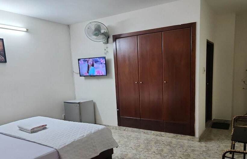 اتاق استاندارد, Bau Cat