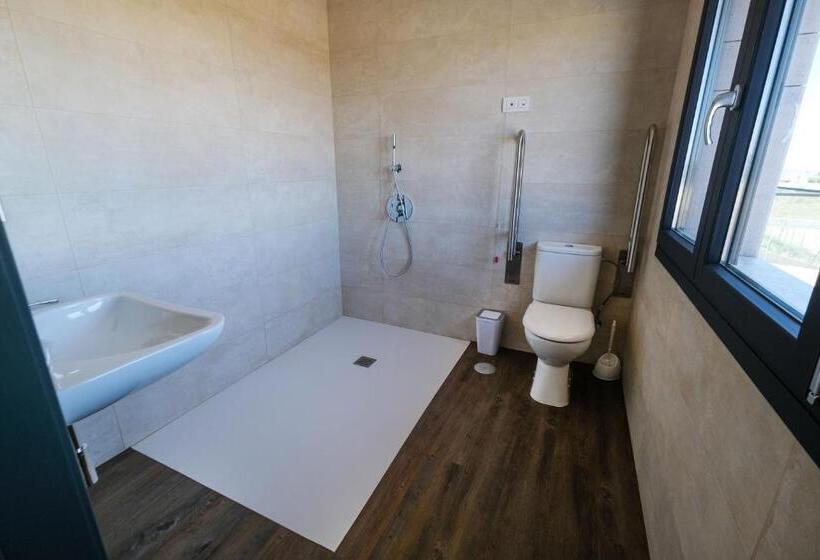 חדר סטנדרט מותאם לאדם עם מוגבלויות, Ld Sevilla