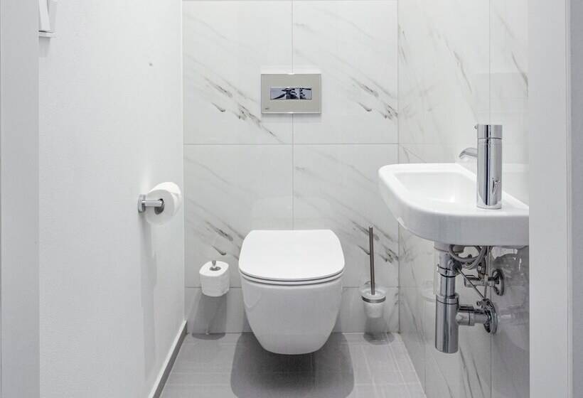 استودیوی استاندارد, Orea Place Seno