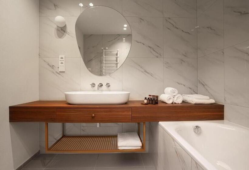 آپارتمان 2 خوابه, Orea Place Seno