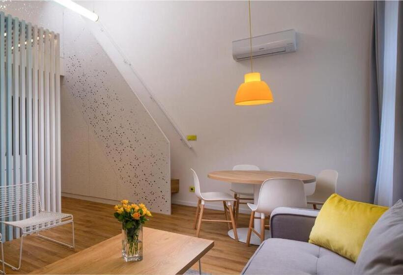 اتاق استاندارد, Orea Place Seno