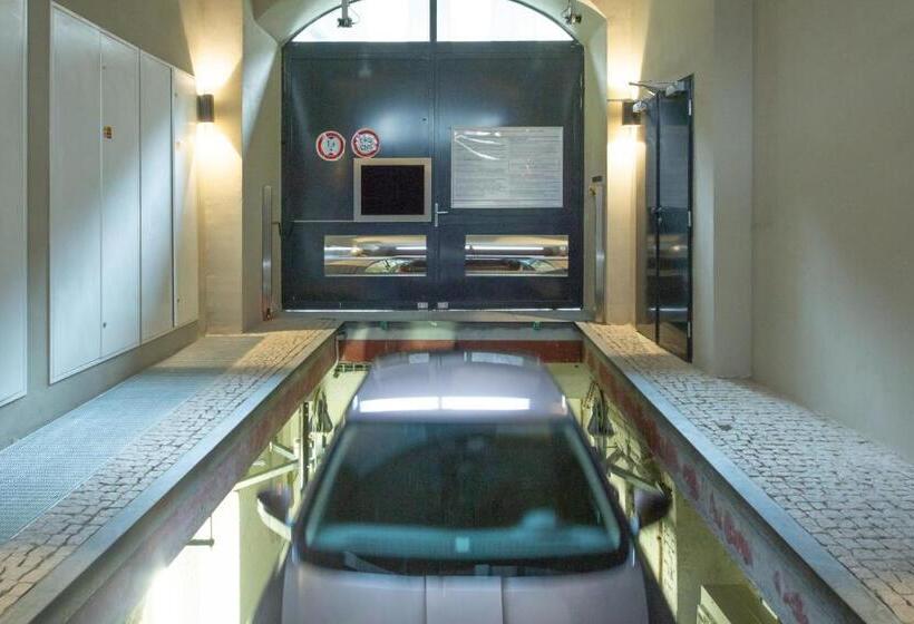 استودیوی استاندارد, Orea Place Seno