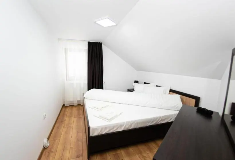 スイート(家族用), Casa Câmpulungeană