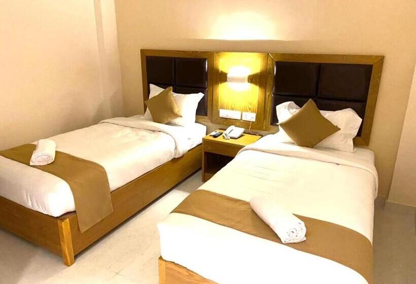 Номер Deluxe, Tag Hotels
