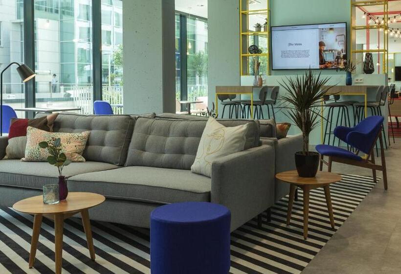 شقة غرفة واحدة, The Niu Belt Apartments