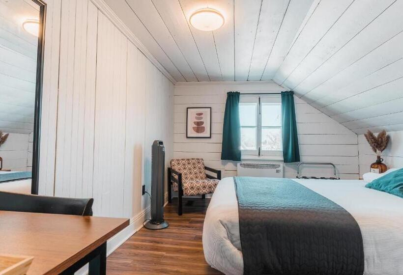 バス共有のスタンダードルーム, Auberge De L'ouest