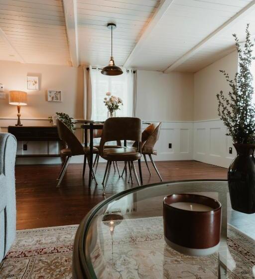 Дом 4 Спальни, Auberge De L'ouest