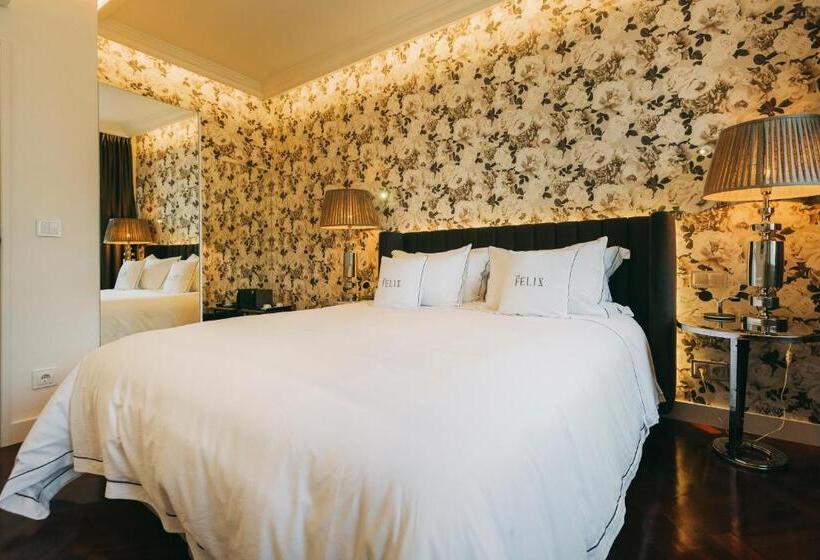 اتاق خانوادگی, The Felix 10