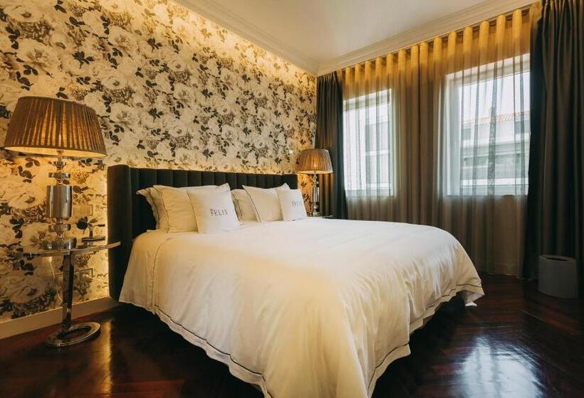 اتاق خانوادگی, The Felix 10