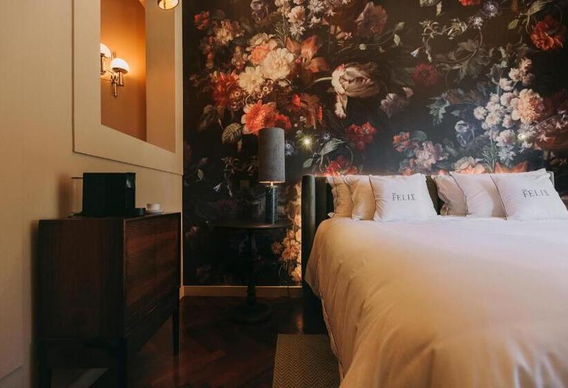 اتاق سوپریور با تخت بزرگ, The Felix 10