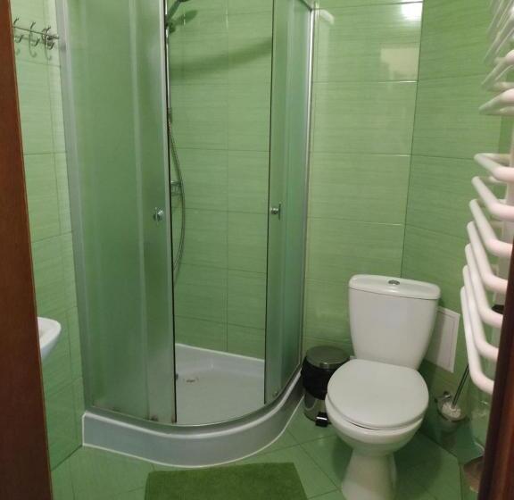 Camera Standard, оселя драгобрат