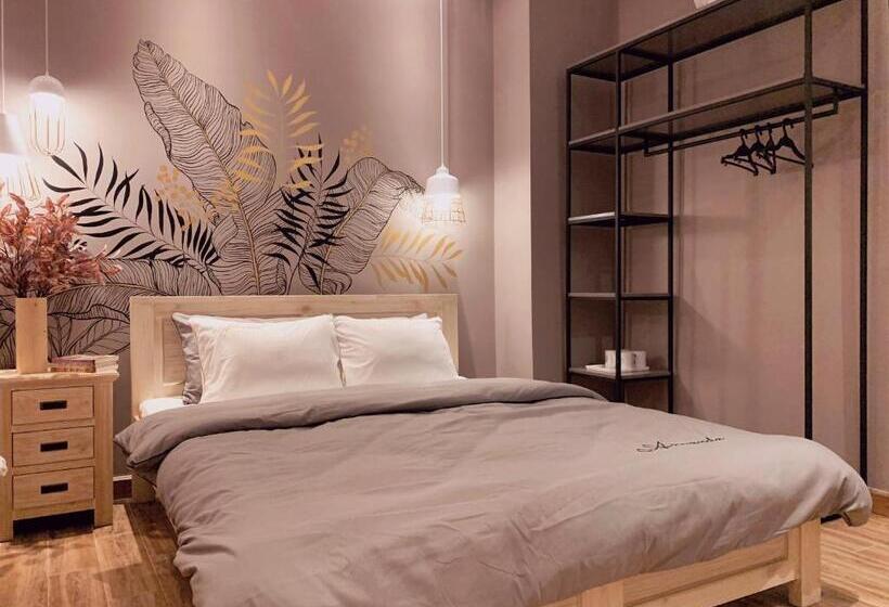 اتاق لوکس, 09 Homestay