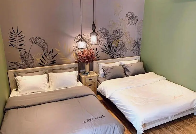 اتاق استاندارد چهارنفره با بالکن, 09 Homestay