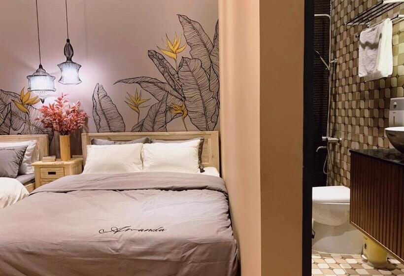 اتاق استاندارد چهارنفره با بالکن, 09 Homestay