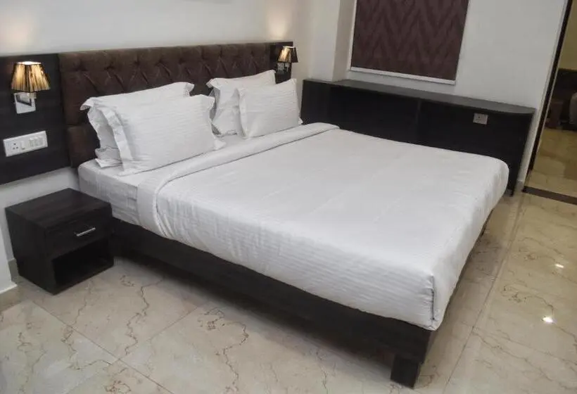 Suite Familiale, Centrum