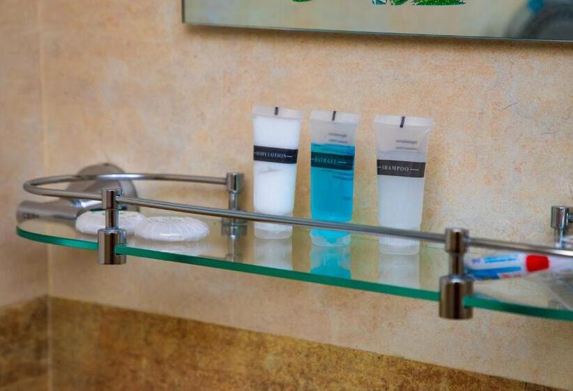 اتاق استاندارد با چشم‌انداز دریاچه, Chautari Boutique