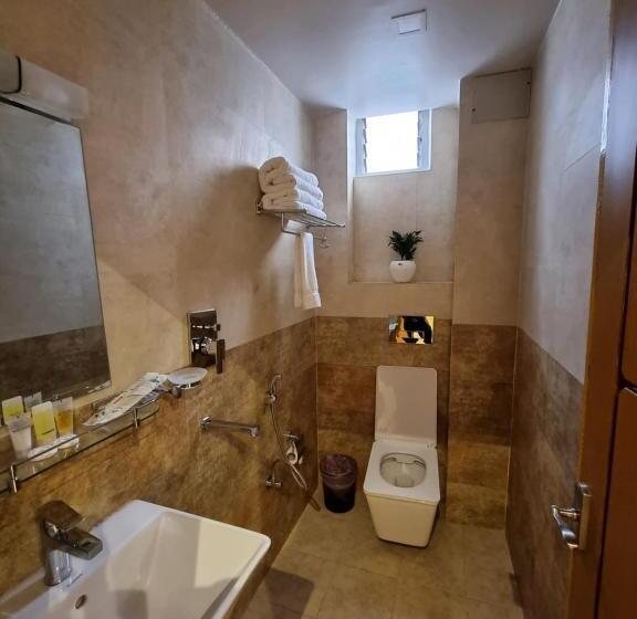 اتاق لوکس, Chautari Boutique